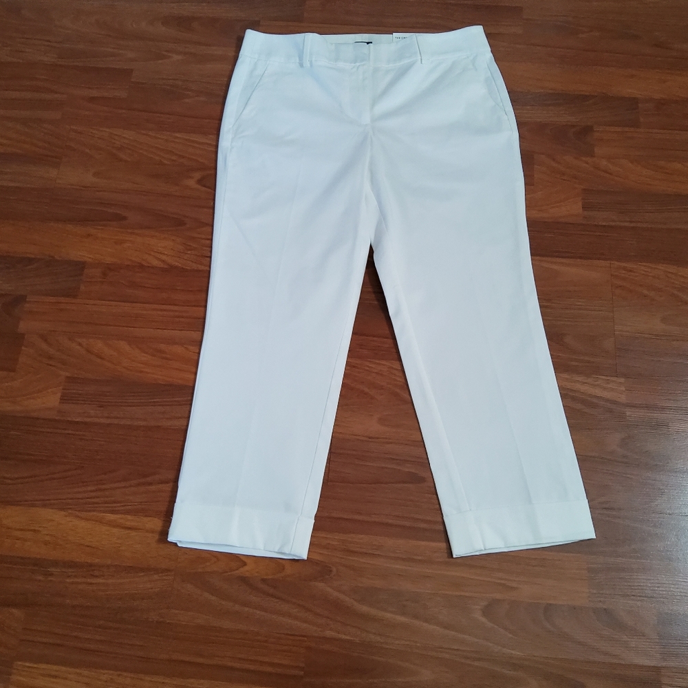 Ann Taylor White Cropped Pants